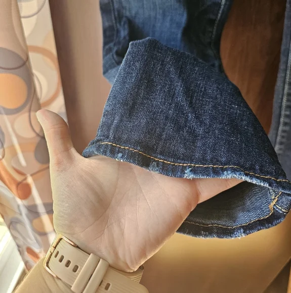 American Eagle Artistic Crop Blue Denim Jeans - Picture 2 of 9